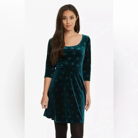 Her Universe Marvel Loki Velvet Embossed Dress Size XL Hot Topic Cosplay Green - Picture 3 of 13